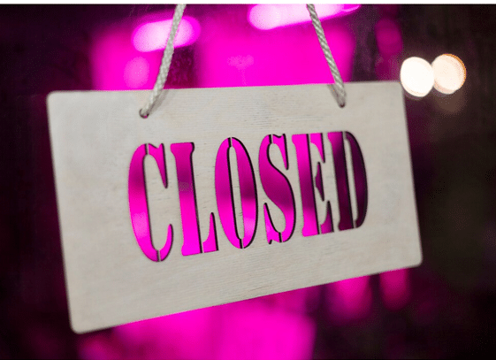 Foto von Zahnärztin Dr. med. dent. Edina Hotic, Aufnahme im Freien